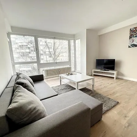 Tirou 3 Centre - Gare - Aeroport Charleroi